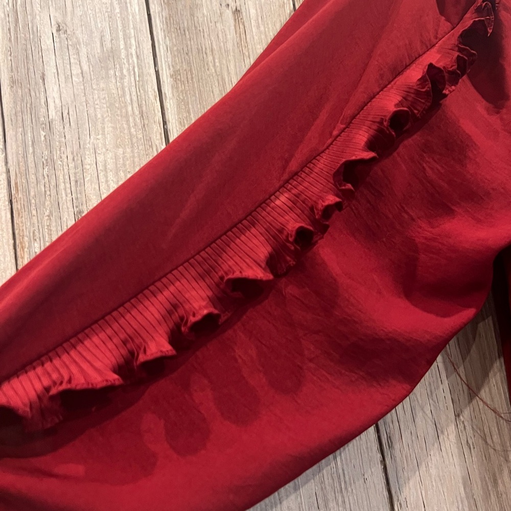 Est1946 Dark Red Flowy Blouse - Picture 3 of 9